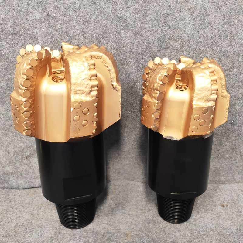 Настраиваемый размер от 98 мм до 3593,7 мм Сплавные стальные долота PDC для бурения газовых и водяных скважин