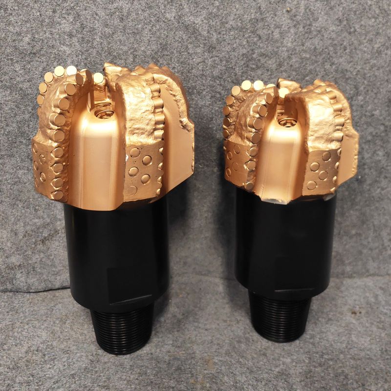 Настраиваемый размер от 98 мм до 3593,7 мм Сплавные стальные долота PDC для бурения газовых и водяных скважин