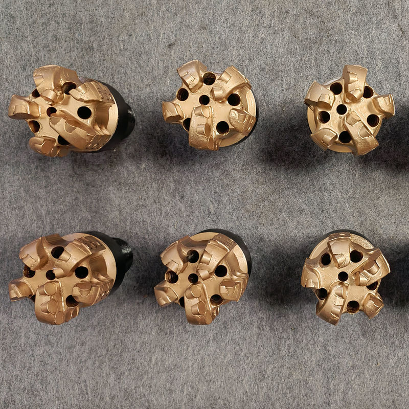 Долота PDC для водяных скважин с фиксированным резцом и резцами PDC для эффективного бурения