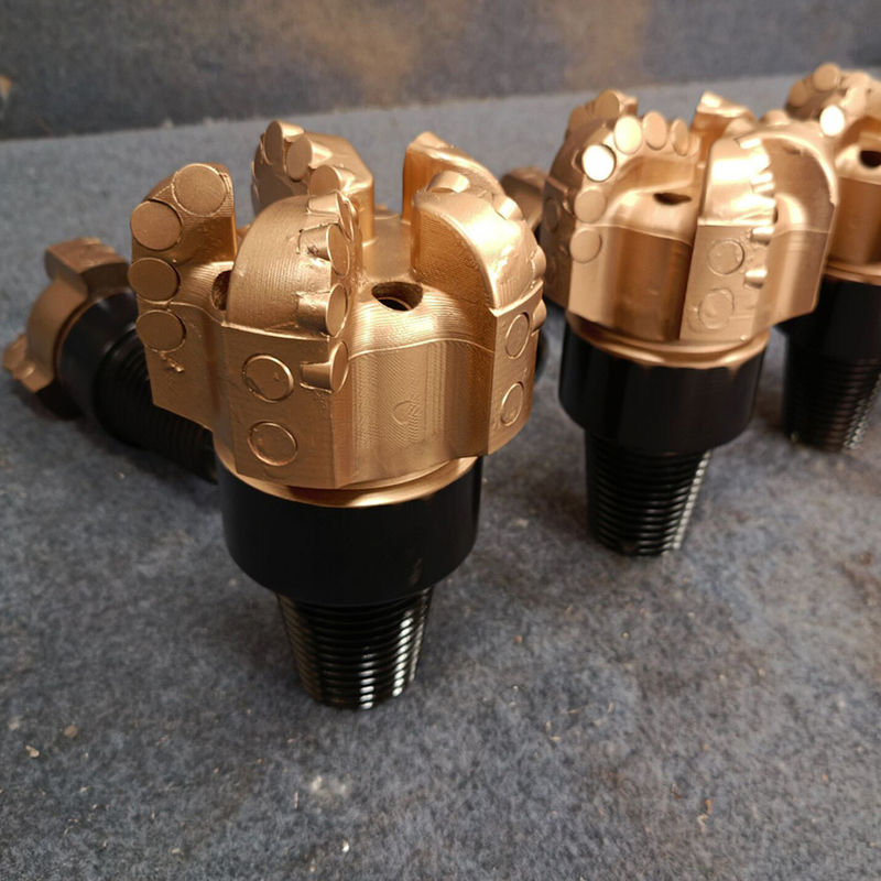 Сплавные стальные бури PDC с деревянной упаковкой и настраиваемым размером для бурения скважин на газ и воду